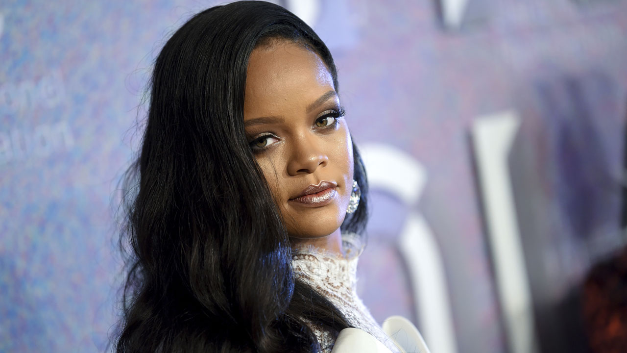 Rihanna lawsuit: Singer sues her father over use of their last name for business
