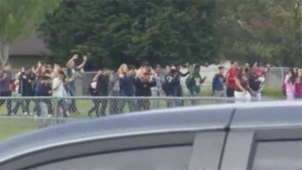 Shooting at Oregon High School Shooting at Oregon High School new pics Shooting at Oregon High School Shooting at Oregon High School new images