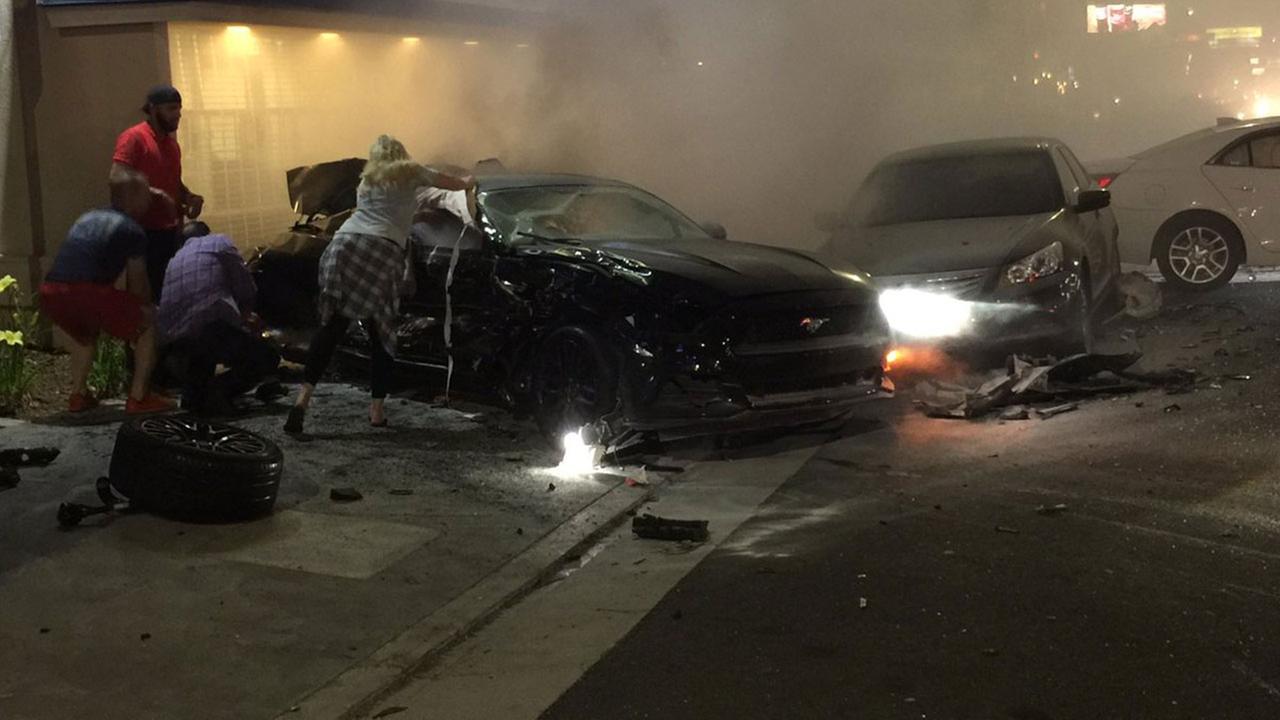 3 killed, 5 injured in fiery 4car crash on Ventura Blvd. in Woodland