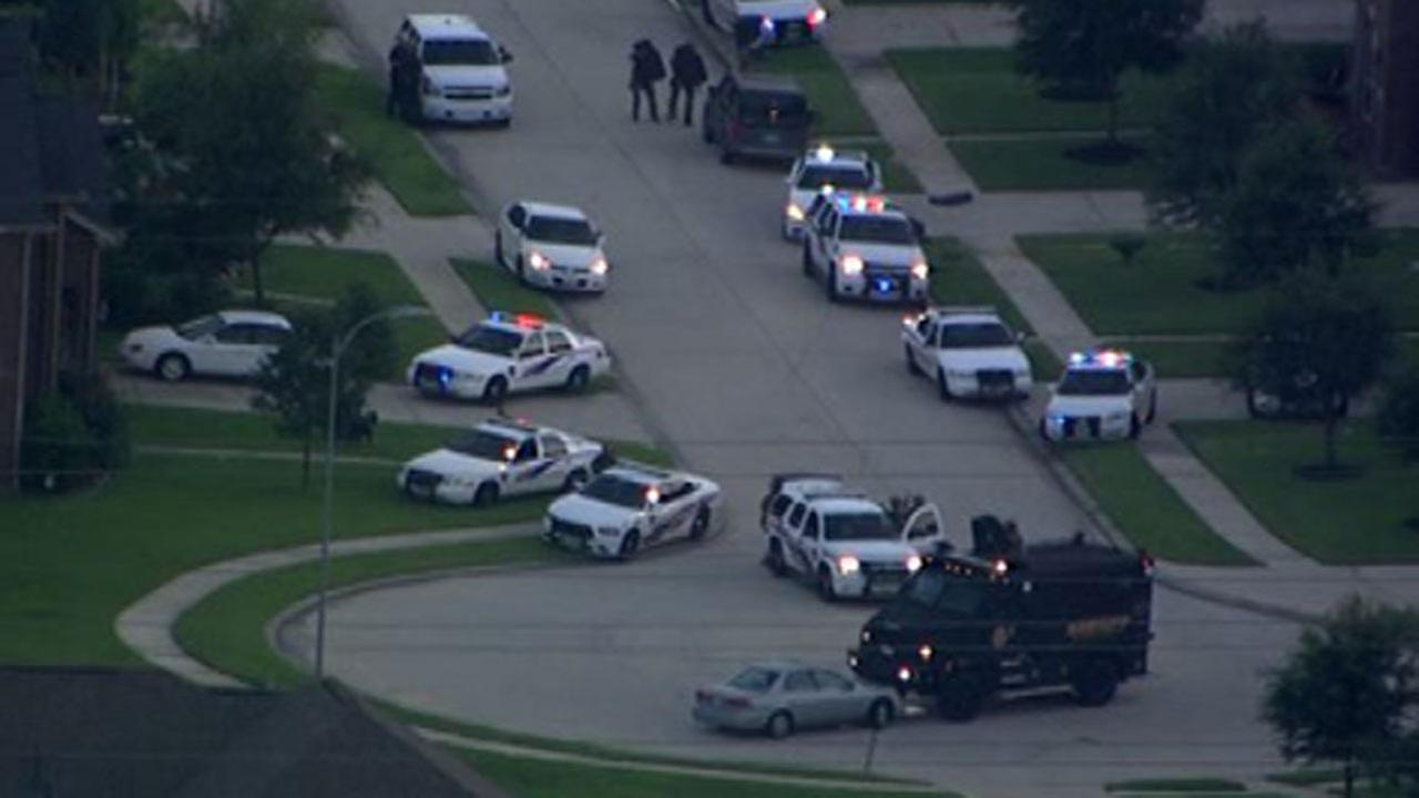 Houston home shooting 4 kids, 2 adults killed