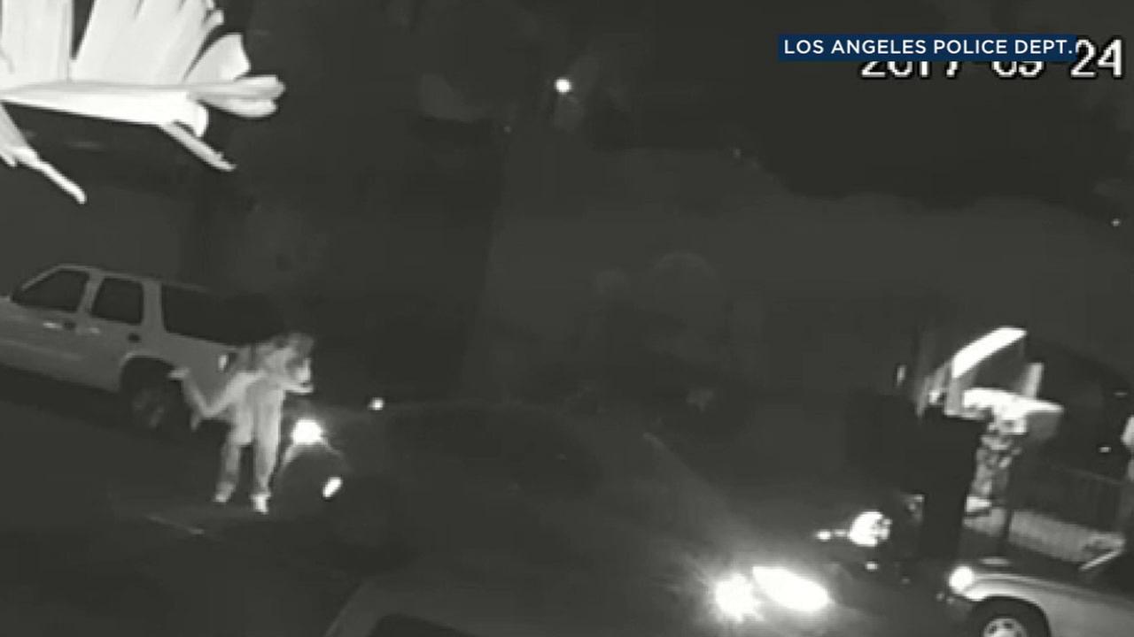 Woman grabbed off street, thrown into car in apparent South LA ...