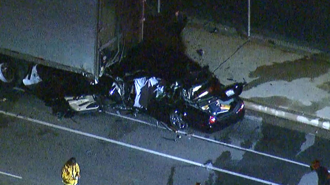 Car catches on fire following crash with big rig in Granada Hills; 1 ...