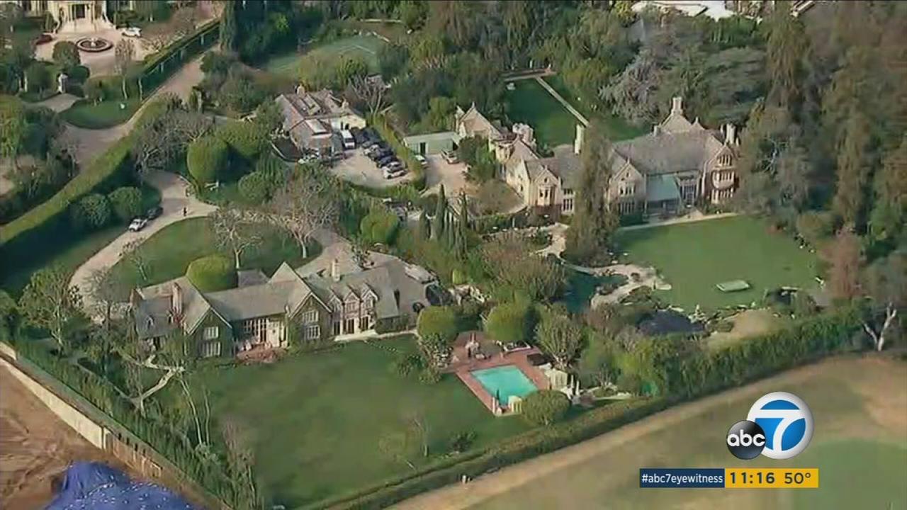 Playboy Mansion For Sale But Hugh Hefner Wants To Stay Put   1155627 1280x720 