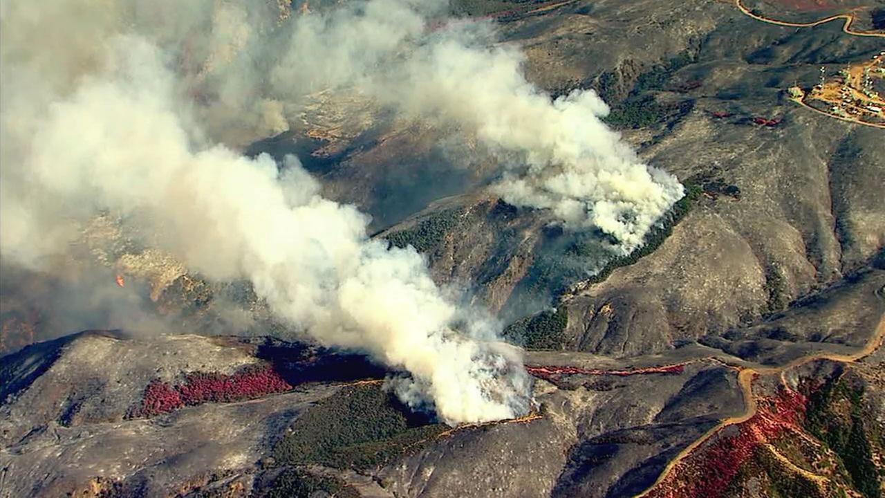 2,000acre Canyon Fire at CoronaAnaheim border reaches 15 percent