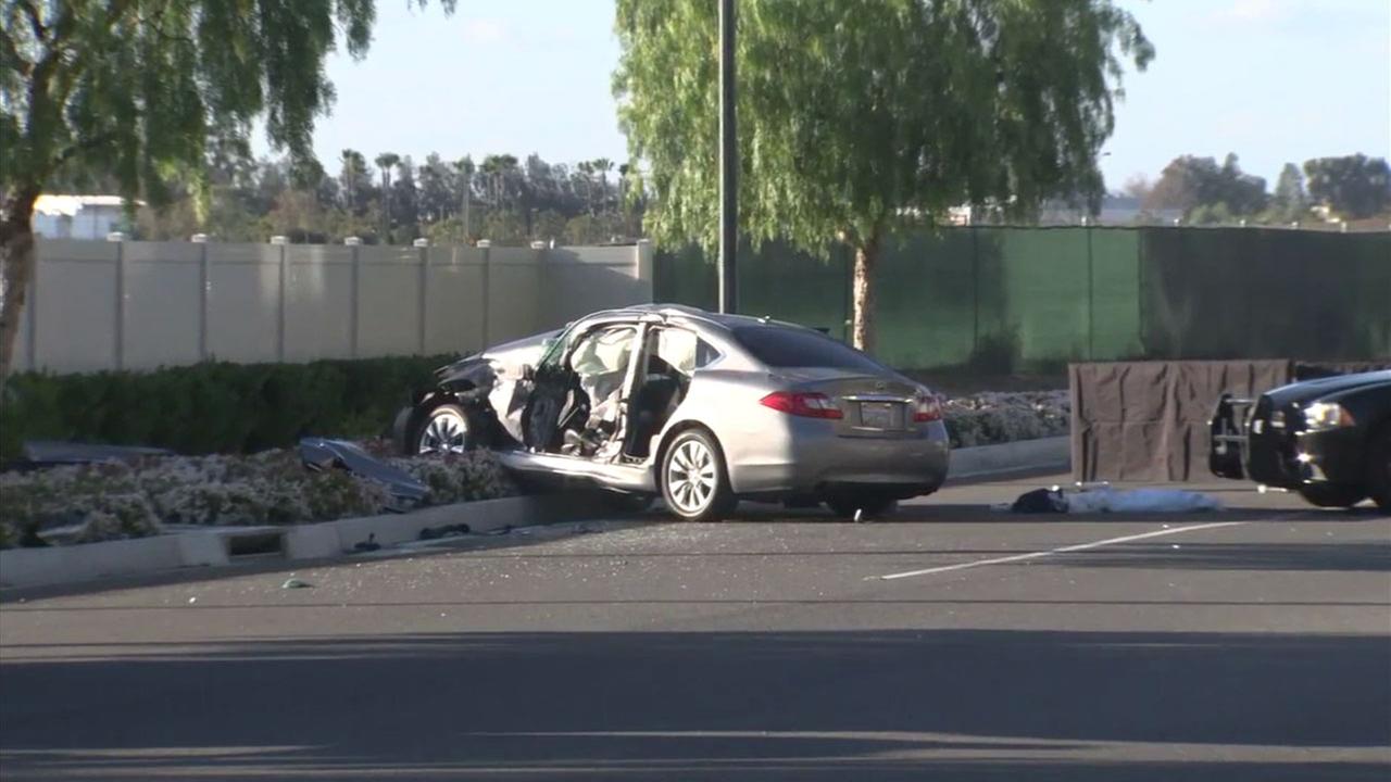 17-year-old boy killed, 6 other people injured in rollover crash in ...