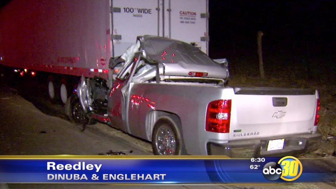 Pickup truck driver killed in crash near Reedley