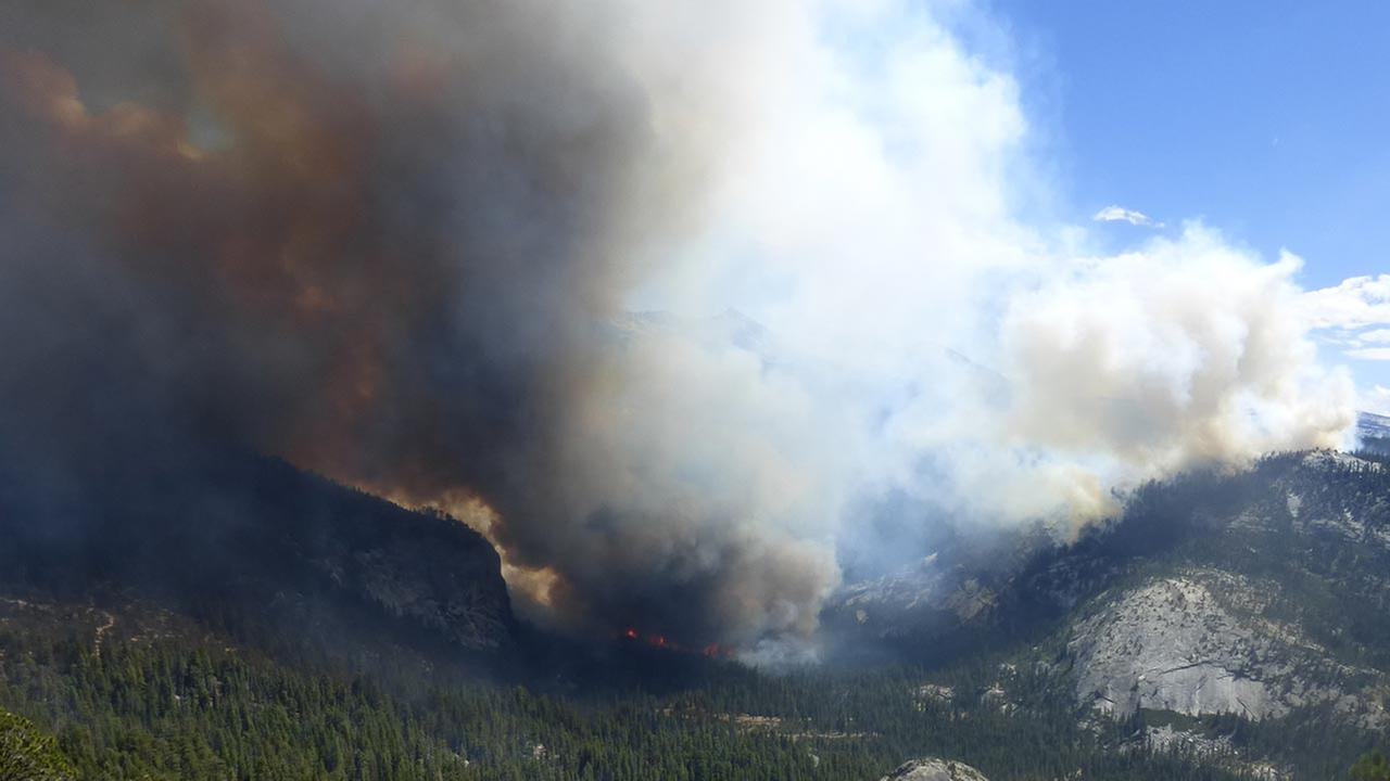 Meadow Fire in Yosemite grows to 2,600 acres