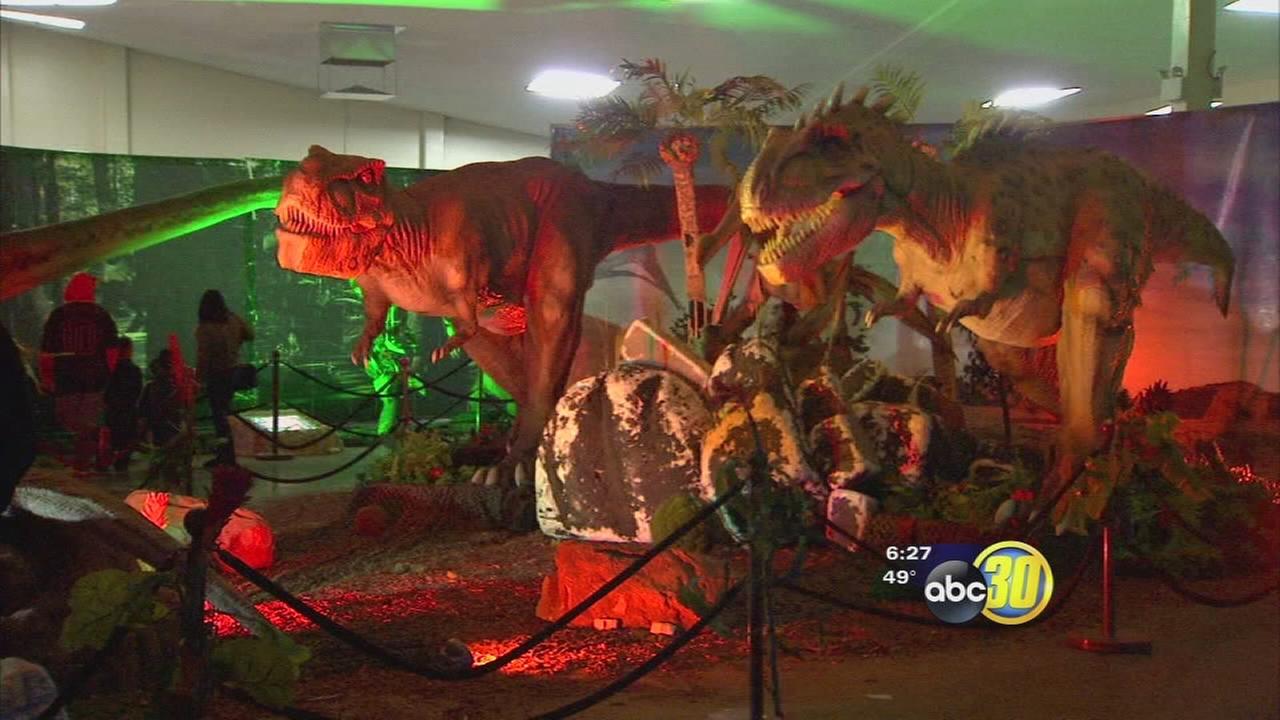 dinosaurs at the fair