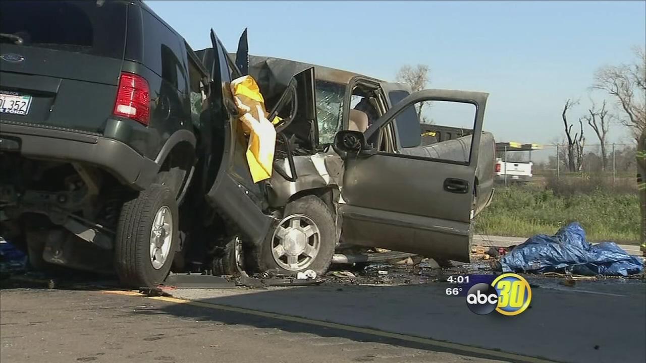 3 killed in HWY 99 crash in Merced, CHP says