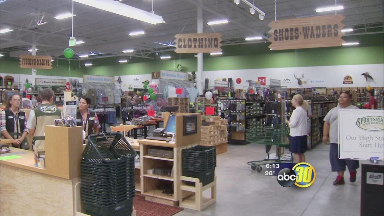 Sportsman's Warehouse holds grand opening in Northeast Fresno