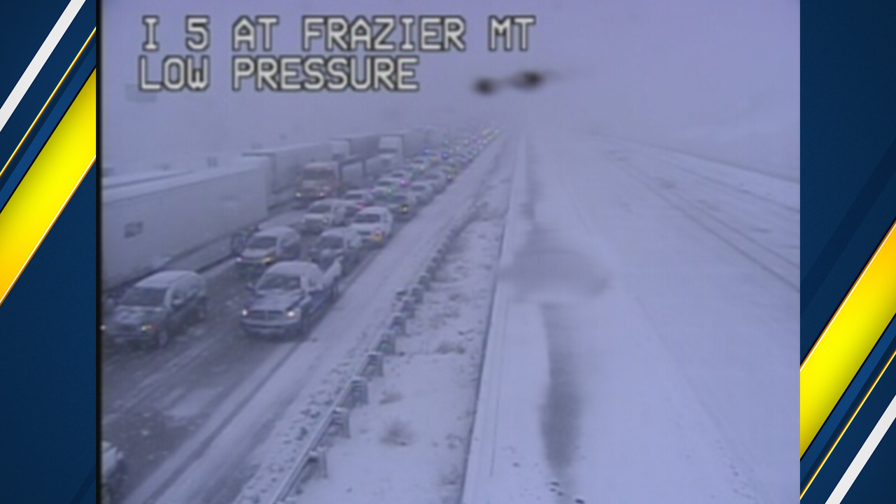 Both directions of I5 closed over Grapevine due to snow