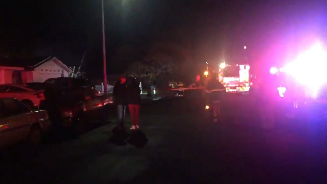 Suspect dies after allegedly stabbing 2, setting Vacaville house fire