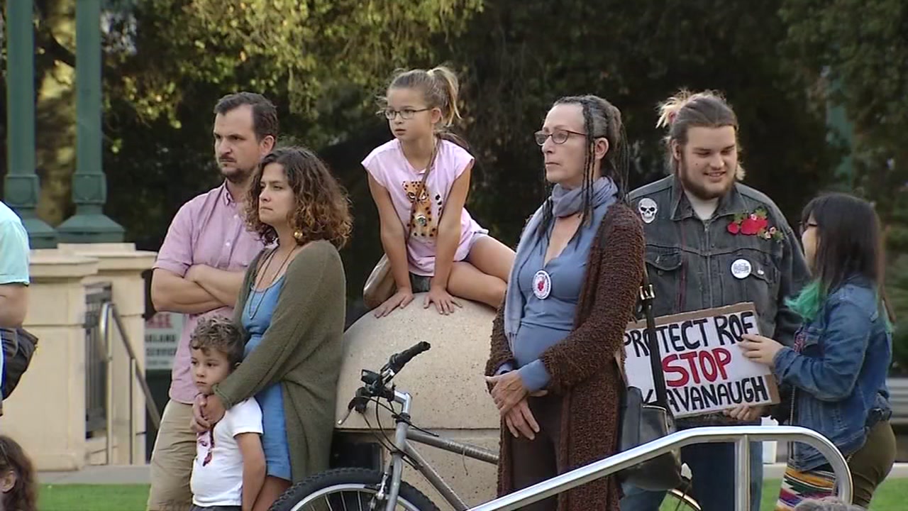Oakland protesters stand against Brett Kavanaugh on Oct. 6, 2018.