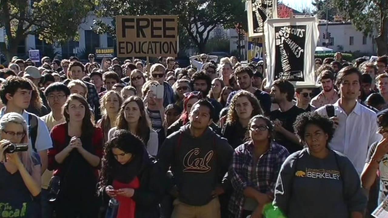 Students Across United States Protest Over Debt, Free Public College ...