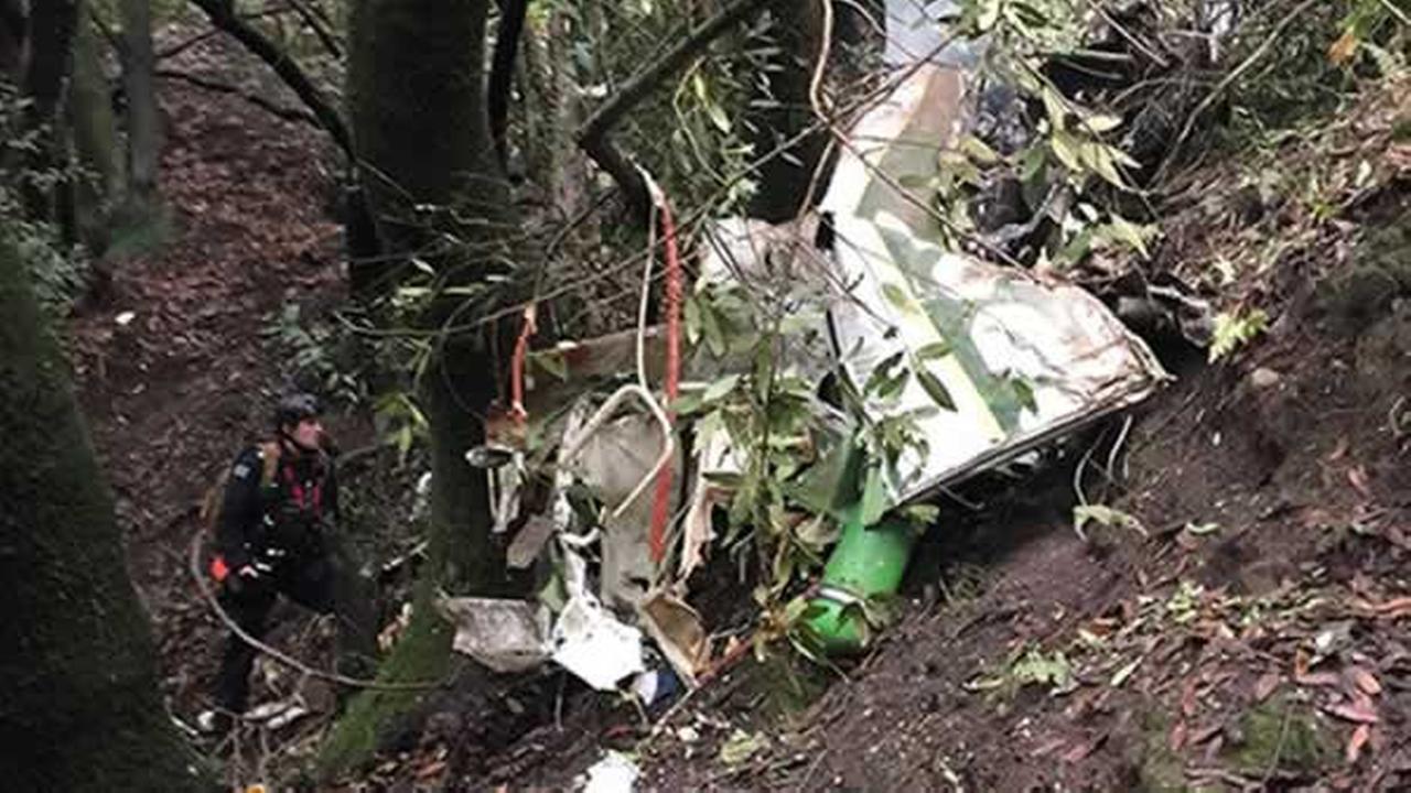 Recovery efforts on hold for body of pilot killed in Castro Valley