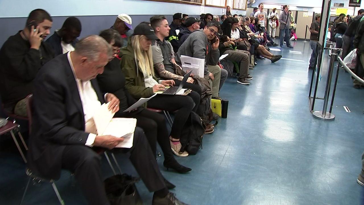 DMV opening up earlier at 2 Bay Area field offices to help alleviate