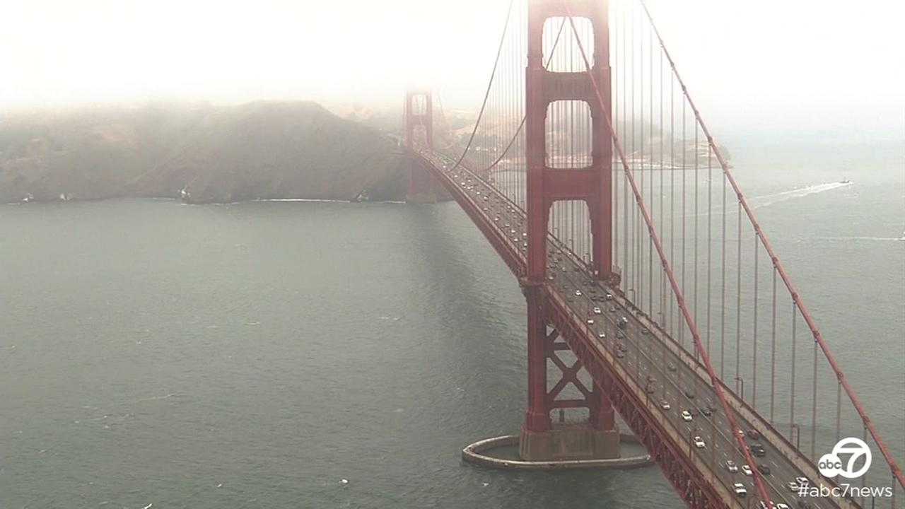 Sky Hd Captures Video Showing Foggy Golden Gate Bridge Abc News Com