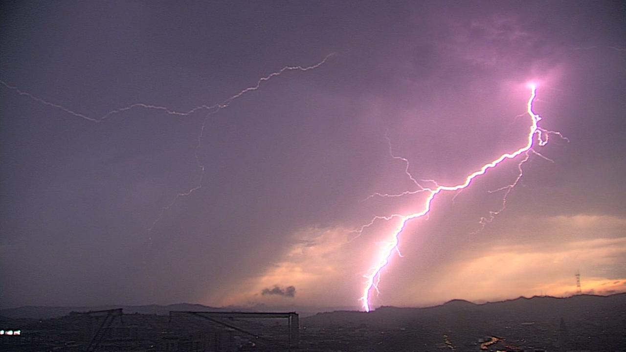 More thunder, lightning expected in Bay Area tonight