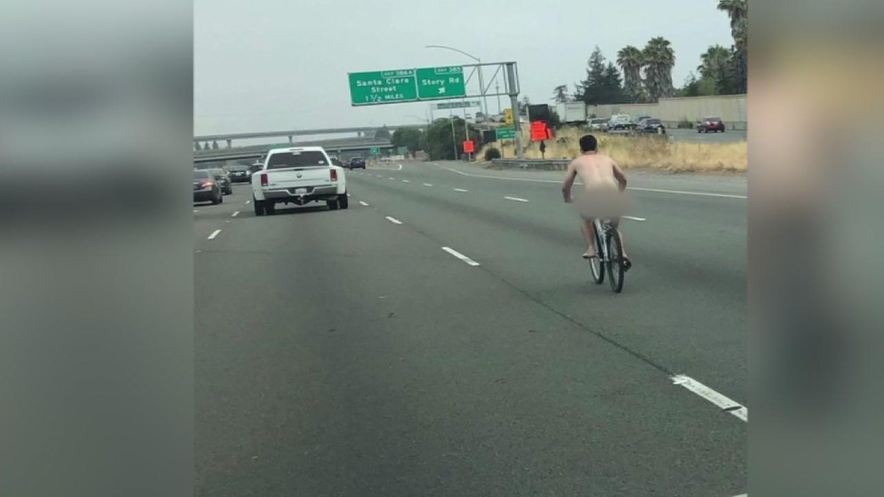 Photo Shows Naked Bicyclist On Highway 101 In San Jose -6032