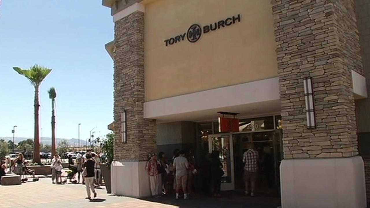 30 new stores open at San Francisco Premium Outlets in Livermore