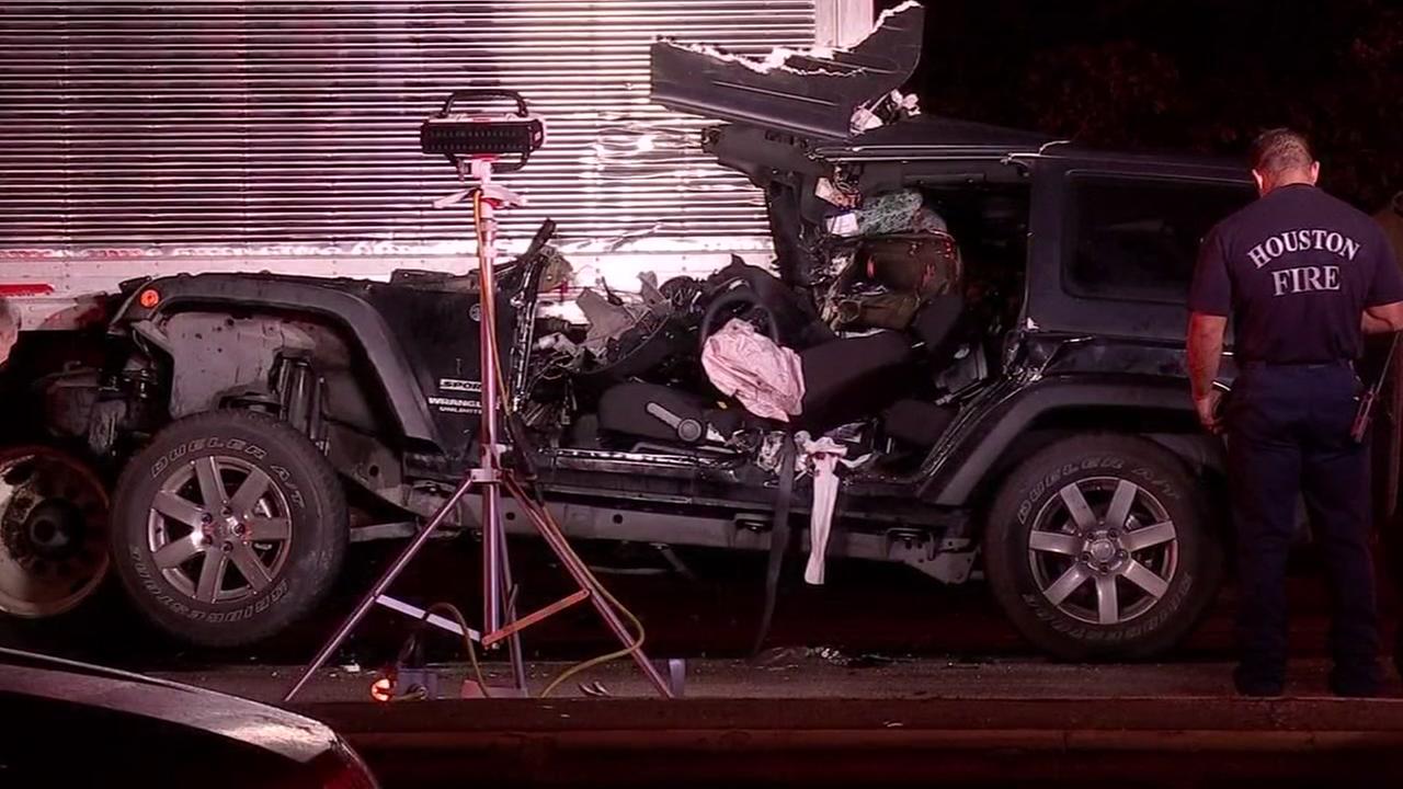 Woman Survives Violent Crash With 18-wheeler In SW Houston | Abc13.com