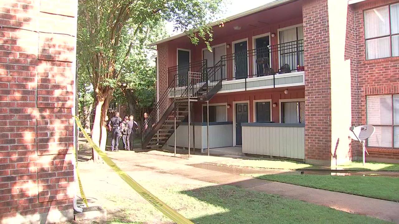 2 People Dead In Shooting At North Houston Apartment Complex