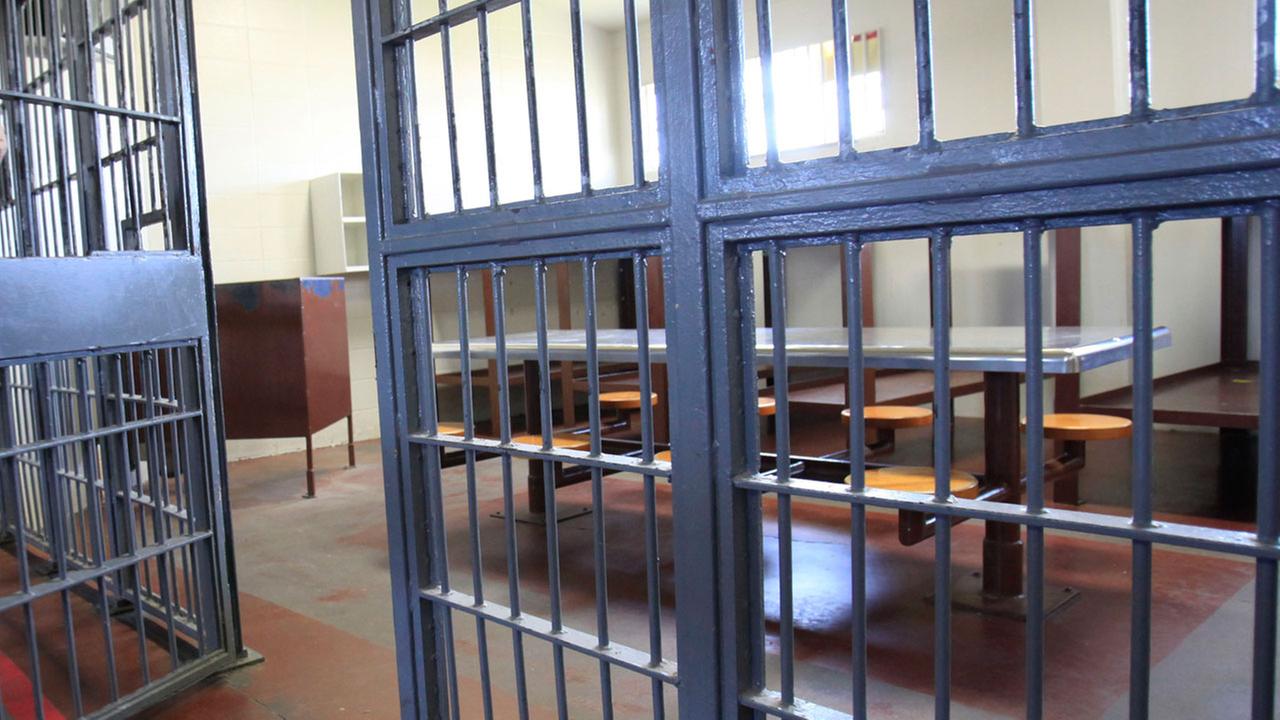 Lack of rain and dry conditions causing water main pipes to break