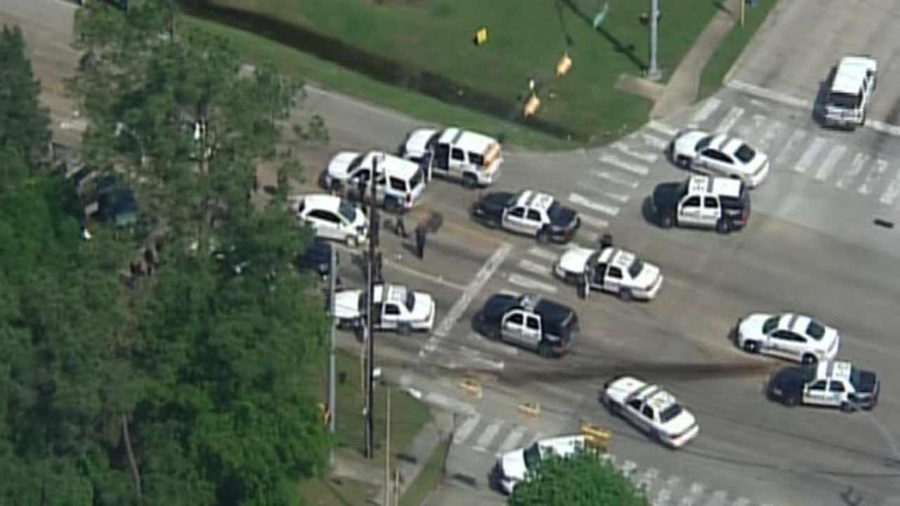 Suspect Fatally Shot By Officers At End Of Police Chase | Abc13.com