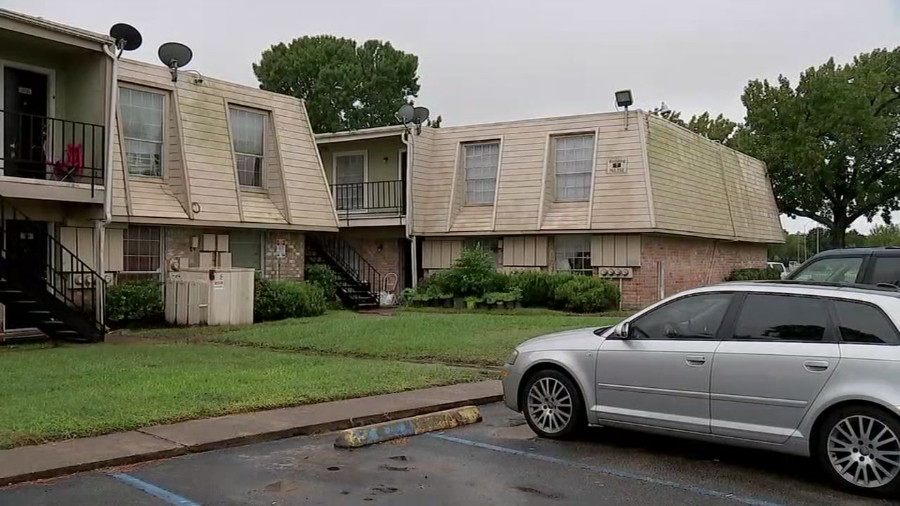 Apartment residents upset over no electricity