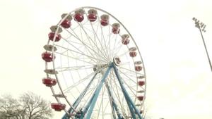 High winds damage Davenport baseball field's Ferris wheel