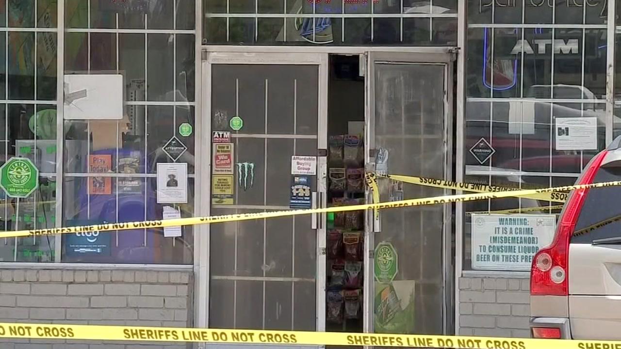 One person shot during armed robbery in Channelview