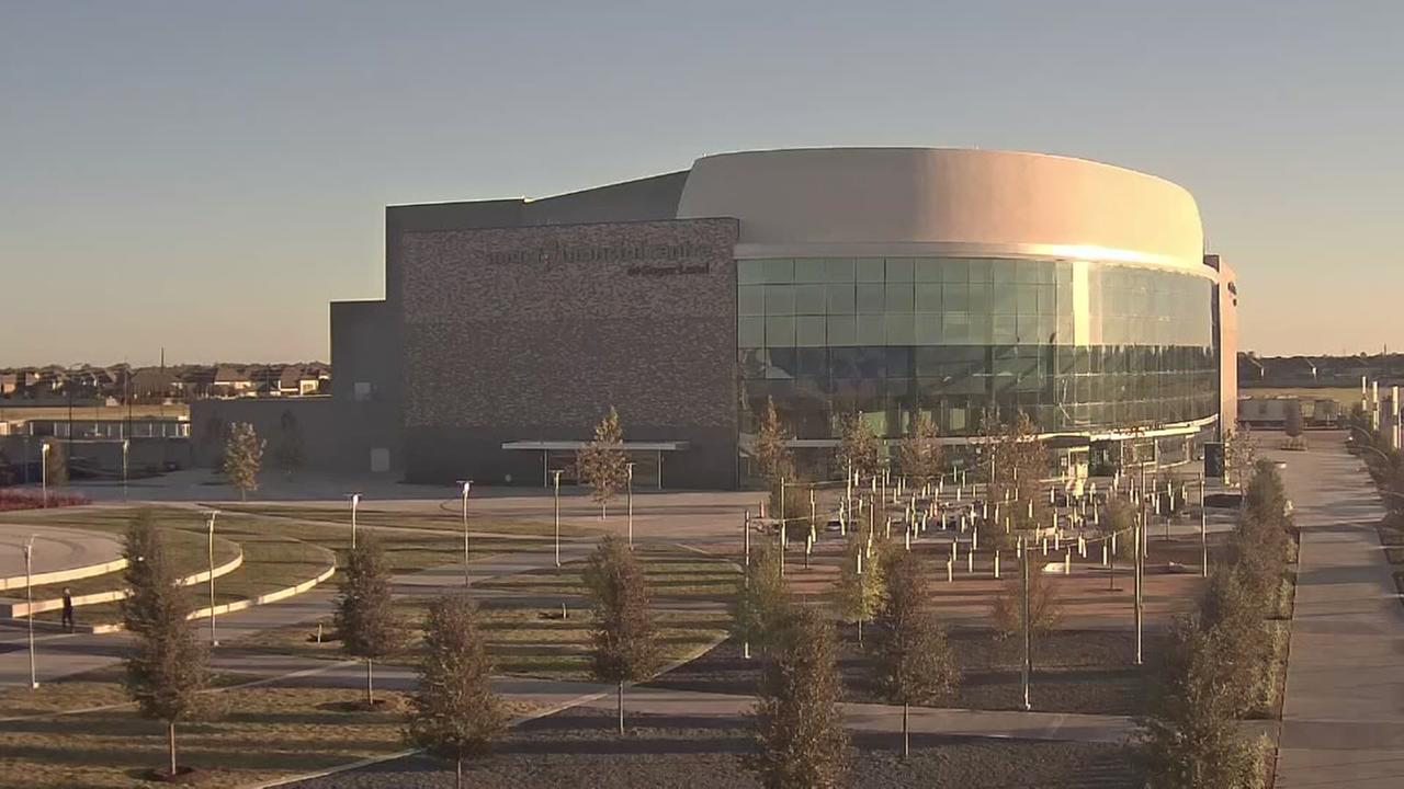 Sugar Land concert venue set to open with Jerry Seinfeld, Dave Matthews