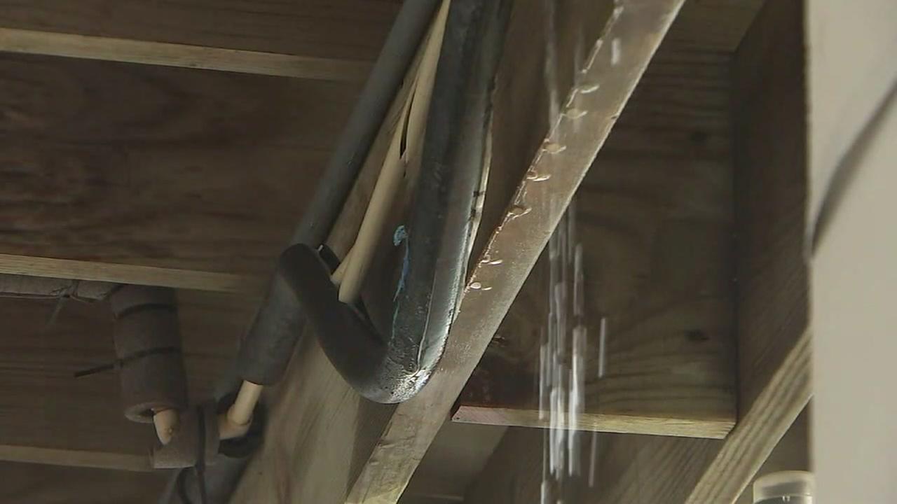 Galveston officials urging people to conserve water after deep freeze causes pipe problems