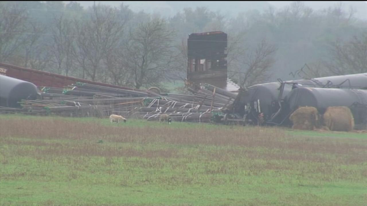 Official Small solvent leak after Texas train derailment