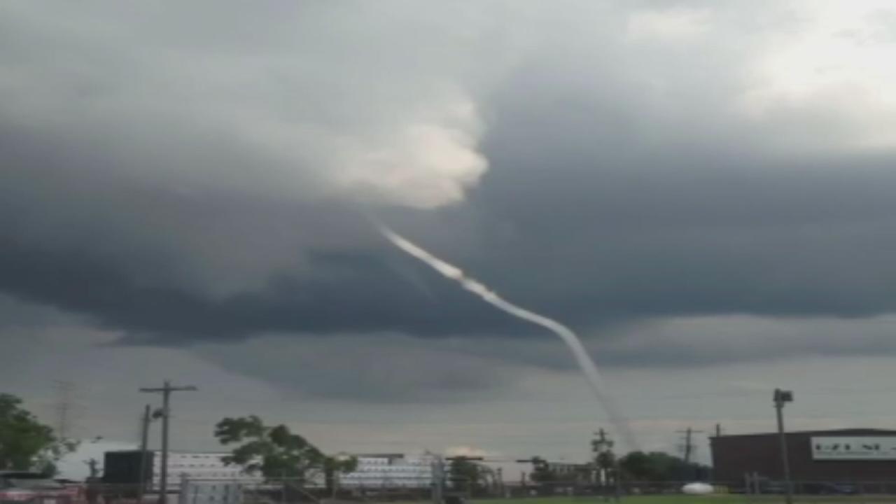 Tornado touches down in Brazoria County | abc13.com