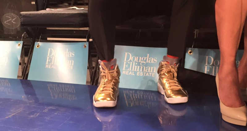 Spike Lee Suits Up In Air Jordan 1 Mid 'Knicks' Sneakers at BAM Gala –  Footwear News