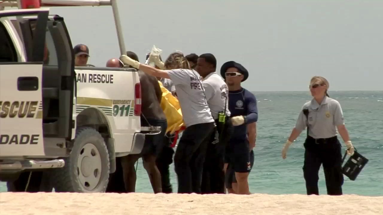 2 New York men drown while swimming in ocean off Miami, Florida ABC7