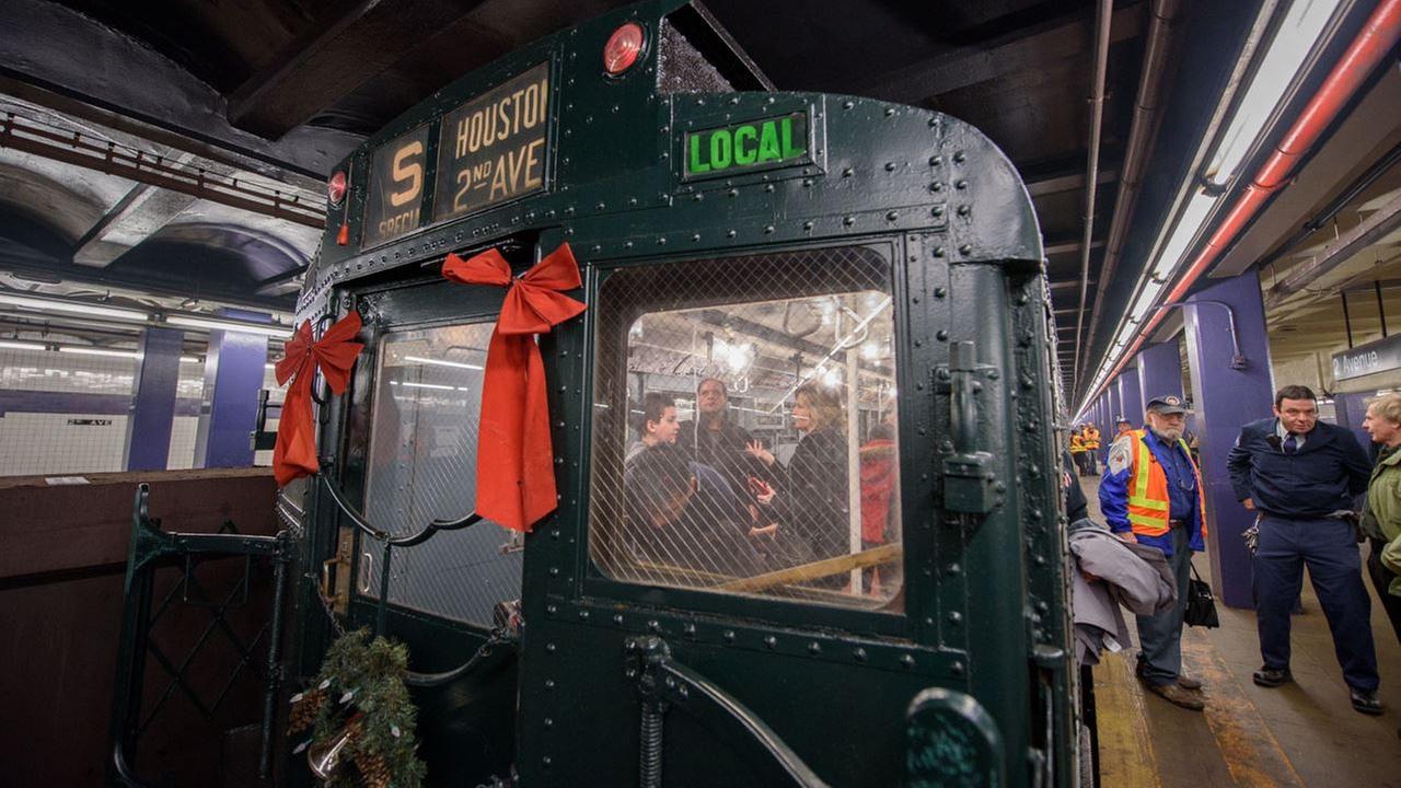 This is what it's like to ride MTA's holiday 'nostalgia train' (and how