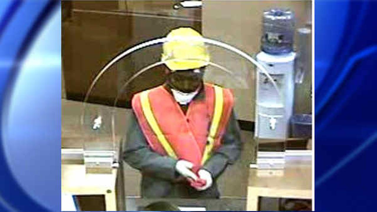 Police Looking For Suspect In Chase Bank Robbery In Midtown New York 1992