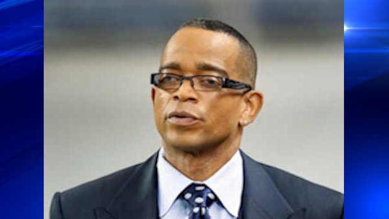 ESPN sportscaster Stuart Scott dies of cancer at age 49