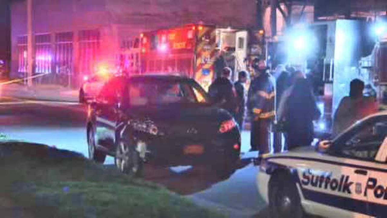 Teenage girl struck and killed by SUV on street in Deer Park, Long