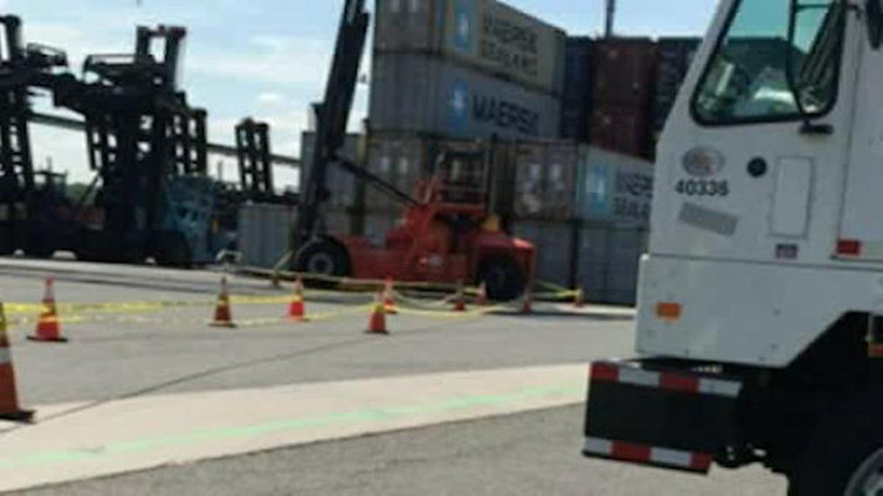 Dockworker killed in top loader accident in Elizabeth, New Jersey