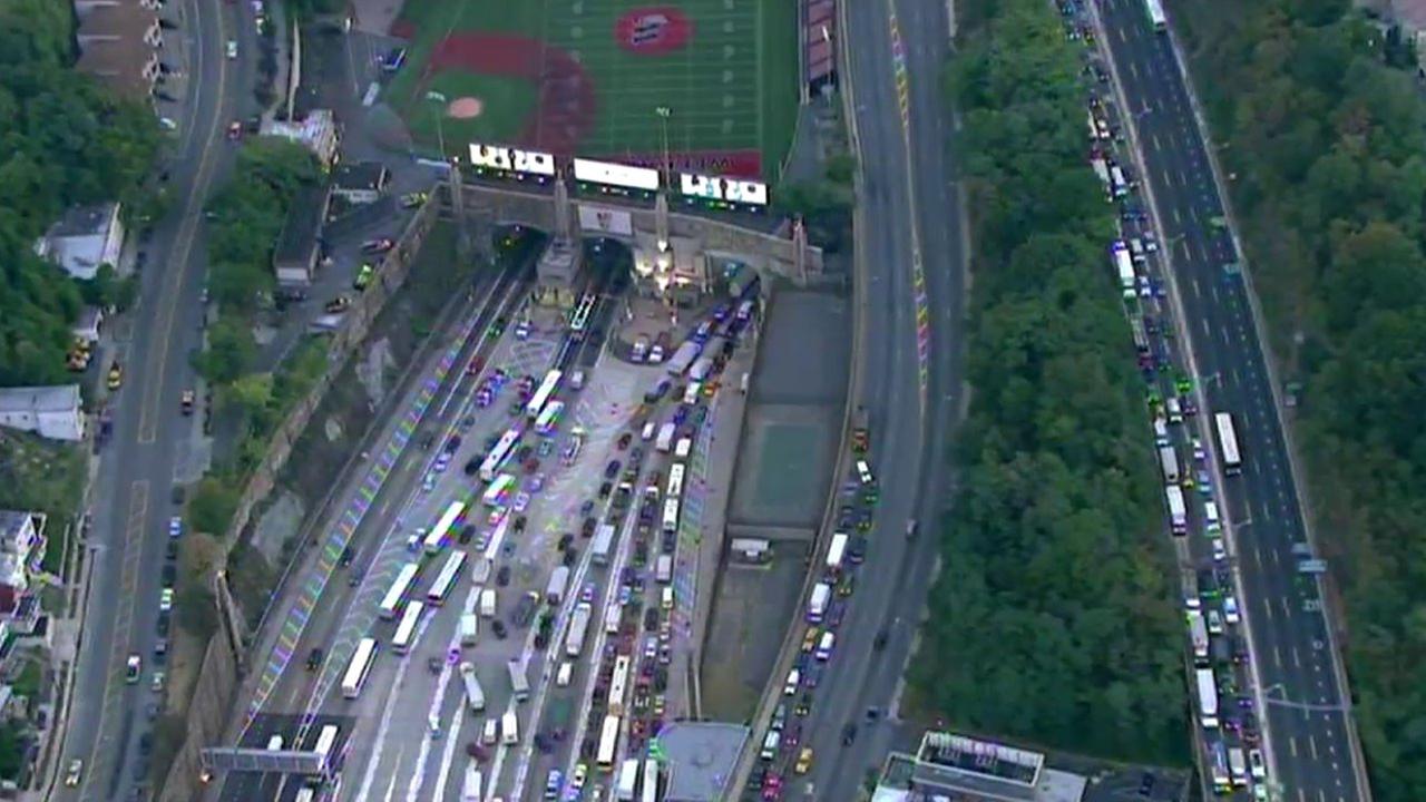 Video shows drivers backing out of Lincoln Tunnel after 3vehicle crash