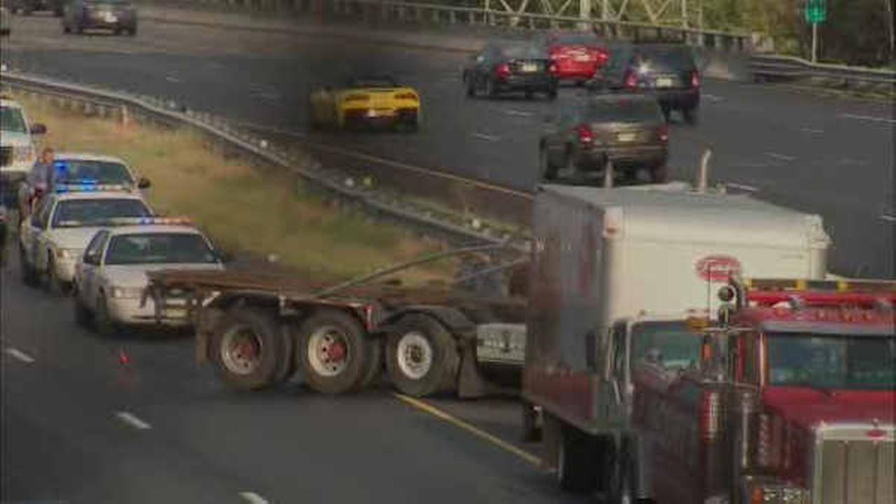 Tractor Trailer Accident Causes Major Delays On I 287 In Edison