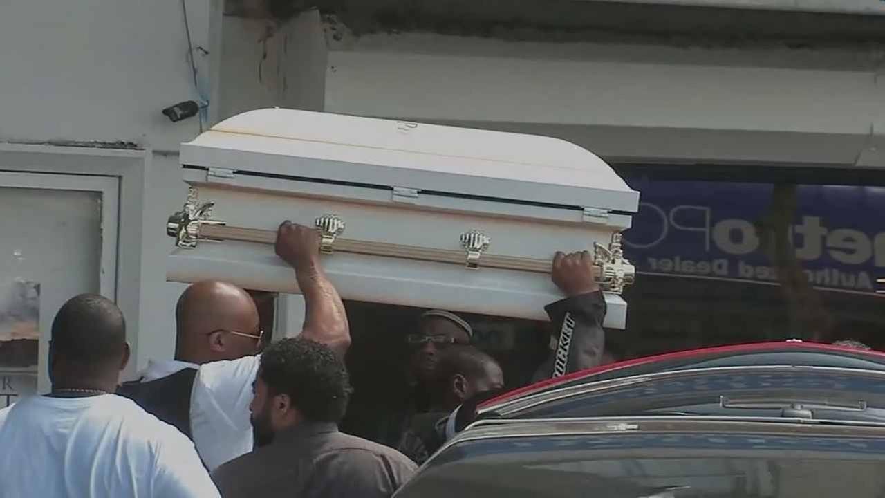 Funeral held Saturday for 4 Queens fire victims as investigation