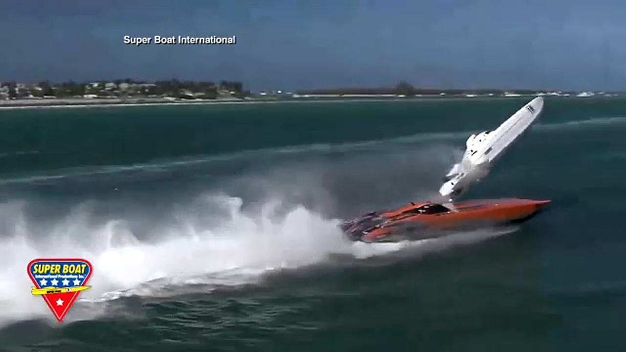 race crashes boat accident airborne goes during powerboat florida keys abc7ny