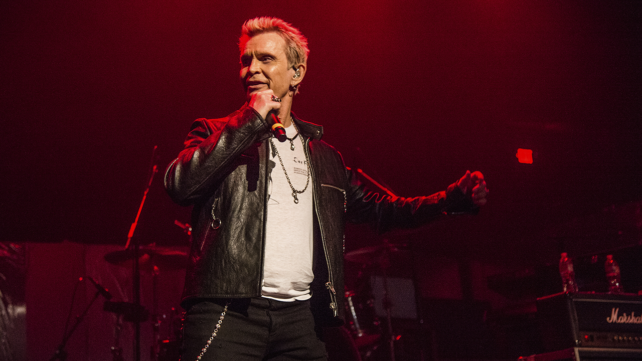 Billy Idol to headline Naperville Ribfest