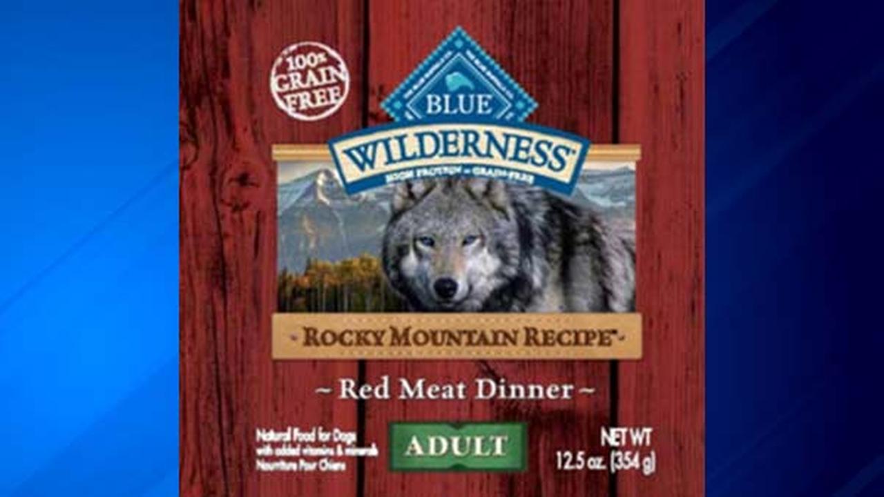 Blue Buffalo recalls dog food that could sicken pets