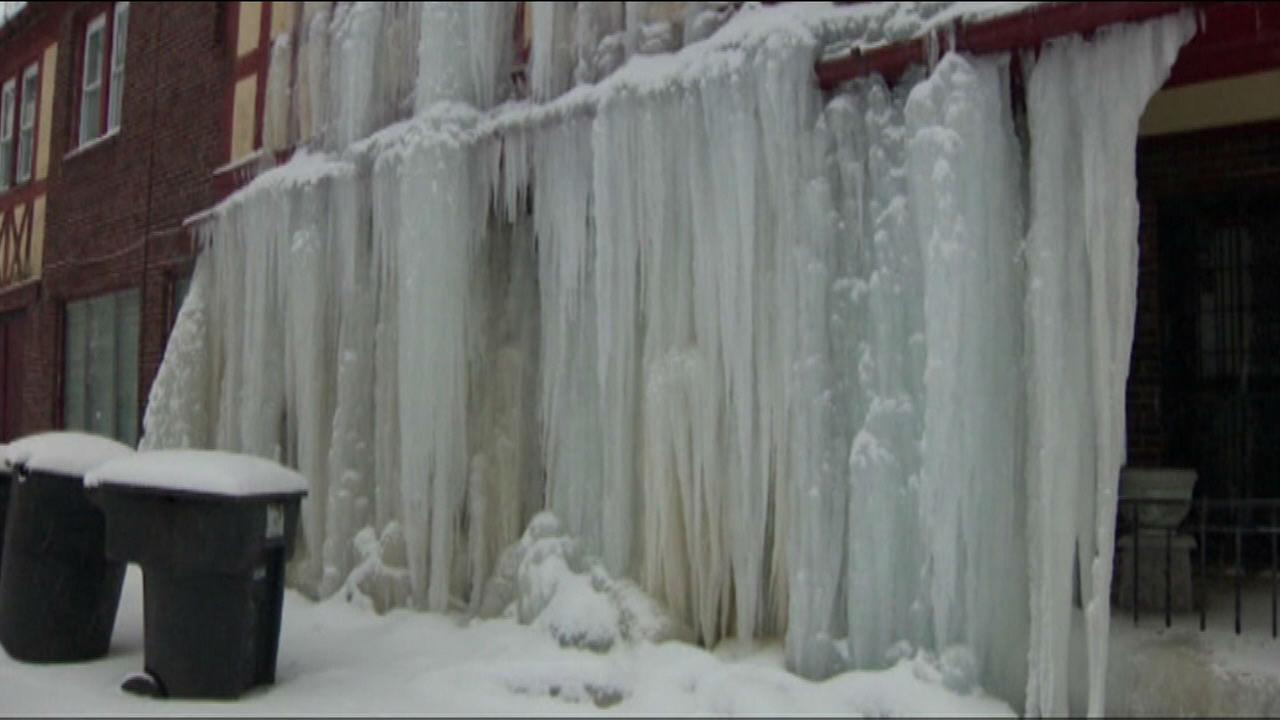 Burst pipe turns Detroit home into ice castle