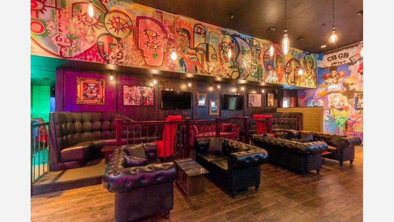 Chelsea Room Brings Colorful 70s Vibe Cocktails To The Loop Chelsea Room Brings Colorful 70s Vibe Cocktails To The Loop